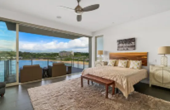 Modern Oceanfront Resort Living. Luxury Oceanfront Bedroom Suites. Sleeps 10!