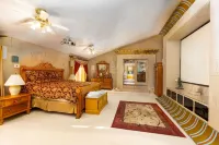 Deep Creek Serenity Retreat: Heated Pool, Patio,  Hot Tub, Sauna, Gym, Game Room