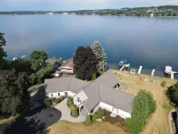 Stunning Keuka Lake House! Kayak, SUP, fish, swim, campfires