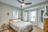 Modern Home, Walking Distance to Notre Dame and Downtown South Bend