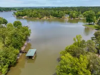 Beautiful Waterfront Home with abundant outdoor seating, pool, hot tub, grill Hotels in York County