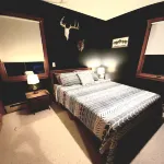 Family Friendly, Modern & Cozy, Beautiful Views of the Lake.