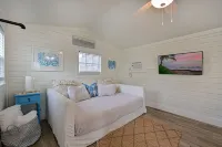 Historic 1930s Cottage + Heated Pool + 12mi to Beaches & 1 mi to Downtown