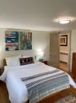 Remodeled Unit #1, 7 min to Great Barrington, 12 min to Ski Resorts & Trails