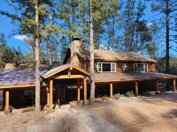 Lone Star Lodge in Whispering Pines w/ Mountain View - Epic Pickleball Fun!