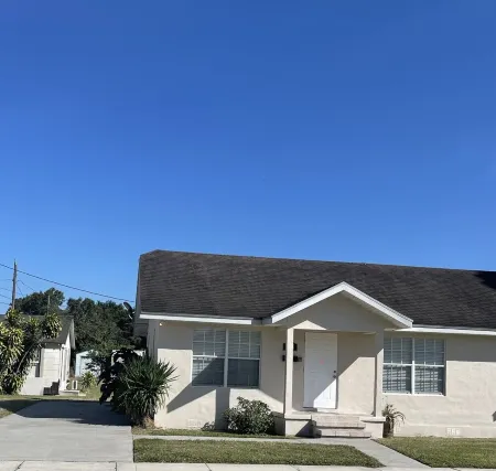 Lovely #4 Apartment “Newly Renovated” Near Lake Okeechobee and Marina Отели в г. Кльюистон