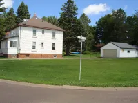 Spacious 4-bedroom house in charming Montreal across from The Gile Flowage