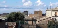 White House in the historic center of Orvieto - parking included