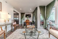 Pied-à-terre Pinehurst Golf-Front Apartment Sleeps 4