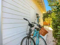 Cozy brand new studio in the heart of downtown Naples