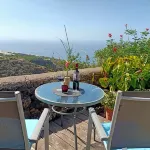 Unique living feeling - sun, peace and quiet, ideal for relaxing & hiking, WLAN Tijarafe 호텔