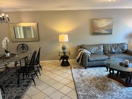 Closest condo to Sanford Stadium with parking 2 tenths of a mile