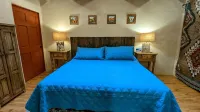Casita with Private Hot Tub Near Santa Fe Plaza