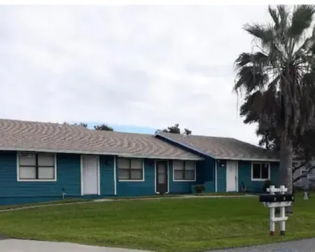 2 bedrooms 1 bath first floor condo on Anastasia Island. Minutes from beach. Hotels in Butler Beach