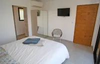 Villa panoramic sea view/heated pool/tennis