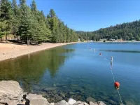 Waterfront Home-Great Boating/Fishing/Beach. Mountain Views, Close to Sandpoint