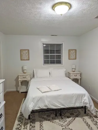 4 Bedroom Spacious Home - Close to VT Отели рядом с достопримечательностью «Virginia Tech College of Liberal Arts and Human Sciences»