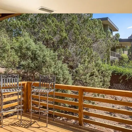 *Spacious & Beautiful*Double Decks in Chapel Area with Mountain views