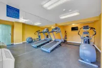 Days Inn by Wyndham Carson City - Gym