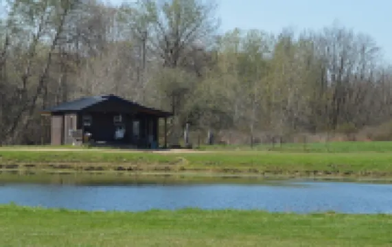 Minutes from Pymatuning, Cabin by the Pond