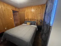 SKI Cool Cabin in the Woods