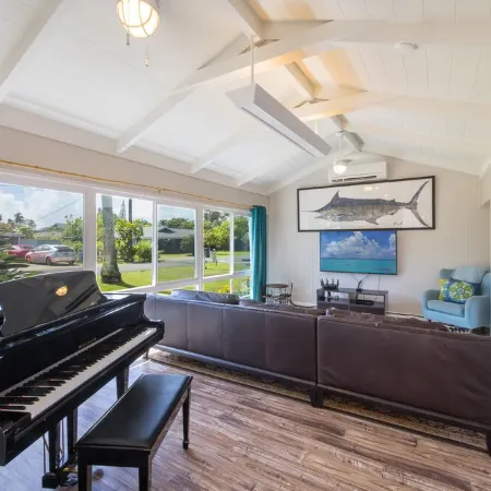 Perfect Kailua Vacation at Ka Hale Lai-House of Serenity-pool and spa.