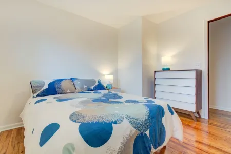 Mid Mod Inspired - WSU, WPAF Base, Soin Med Center Отели рядом с достопримечательностью «Berns Garden Center»