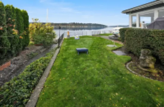 The Cottage at Lake Sammamish, Generator, Dog Friendly, Lake Access