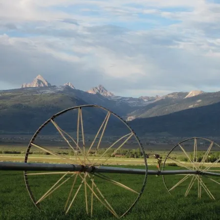 Beautiful Trail Creek Springs Townhome Jackson/Yellowstone/Grand Teton Отели в г. Виктор