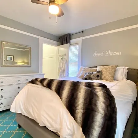 Waterfront Boutique Bungalow 3 Walk to Ferry to San Francisco Free WIFI Parking