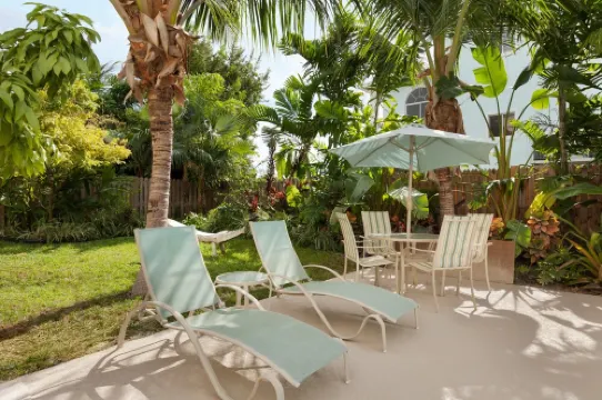 5Br Luxury Home w/ Pool, Theater, Rooftop Deck & 100-ft Dock Near Beach!