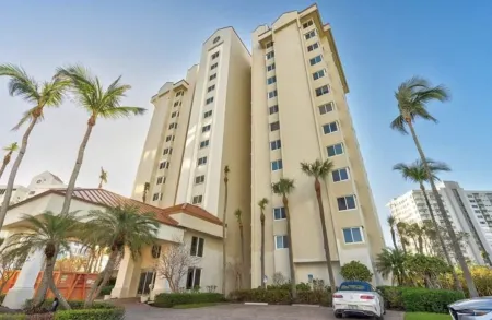 New! Stunning Expansive Gulf+Bay Sunset Views,LargeDeck, 2 Living Rms & 2 Bedrms