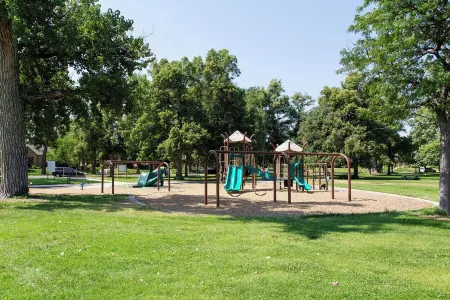 Best Denver Neighborhood! Walkable to EVERYTHING!