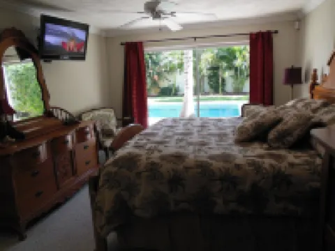 Island Living, Within Walking Distance To Beach Restaraunts Shops Parks Marina