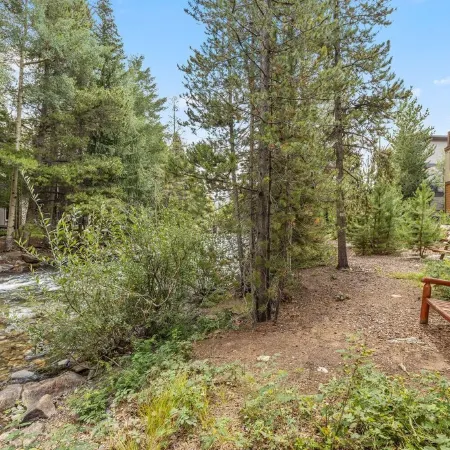 Streamside Retreat w/Creek and Mountain Views-Private Hot Tub overlooking creek