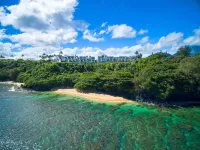 Puu Poa Ocean Bluff Condo, Incredible Views, Walk to Beaches