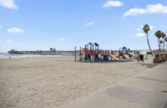 Cozy 1BR Bungalow by the beach, coffee, and dining