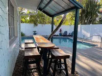 Anna Maria 2 Family Home w/ pool, beach/3 blocks.