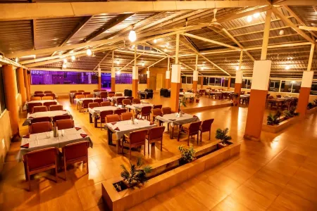 Townhouse J K Golden Embassy