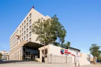 Ramada Encore By Wyndham Bhiwadi Phool Bagh Chowk