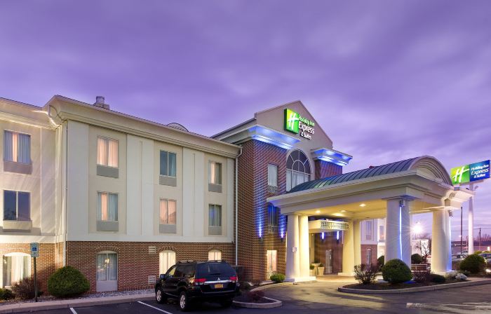 Holiday Inn Express & Suites CHAMBERSBURG by IHG