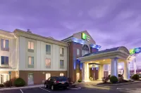 Holiday Inn Express & Suites Chambersburg