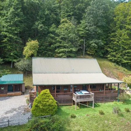 Rocky Top - Bunk/Game Room/Hot Tub/Mountain View