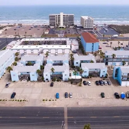 Gulf View, 5 min walk to beach, Pool Access, Family/Pet-Friendly Condo Отели рядом с достопримечательностью «Пирс Боба Холла»