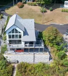 New build 5-bedroom waterfront lake house in Saratoga Springs
