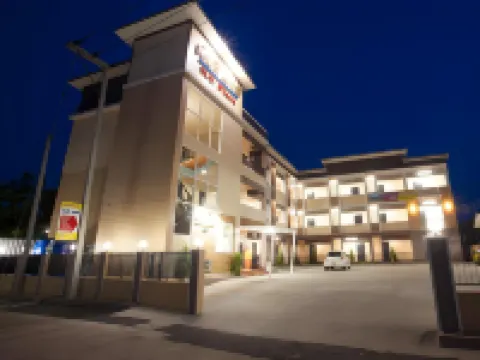 โรงแรม เอ็ม ที เพลส โรงแรมใกล้วัดพะเนาว์