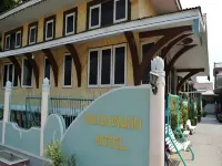 Nanda Wunn Hotel - Hostel