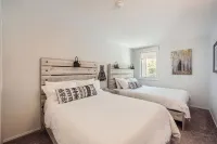 Hot Tub - Cozy Fire - Mtn Views - Free Vail Ski Bus!