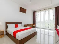 RedDoorz Syariah Near Lahat Station Hotels in Lahat