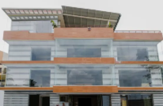 Townhouse J K Golden Embassy